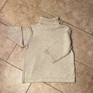 Turtle neck sweater 